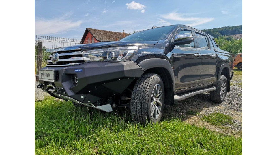 BULLBAR NEGRU RIV 2D5701.1NL TOY REVO 2015