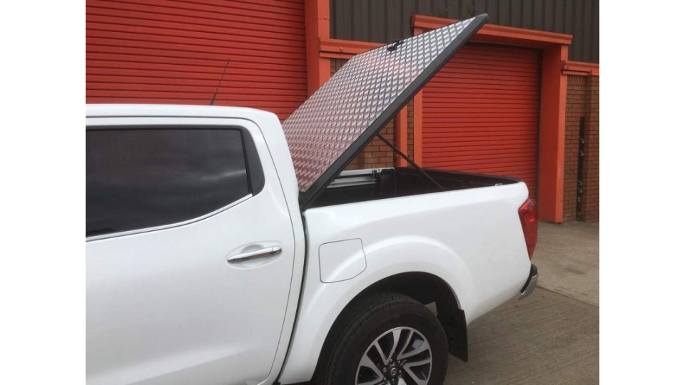Nissan Navara NP300 2016-2022 EGR ALU burkolat