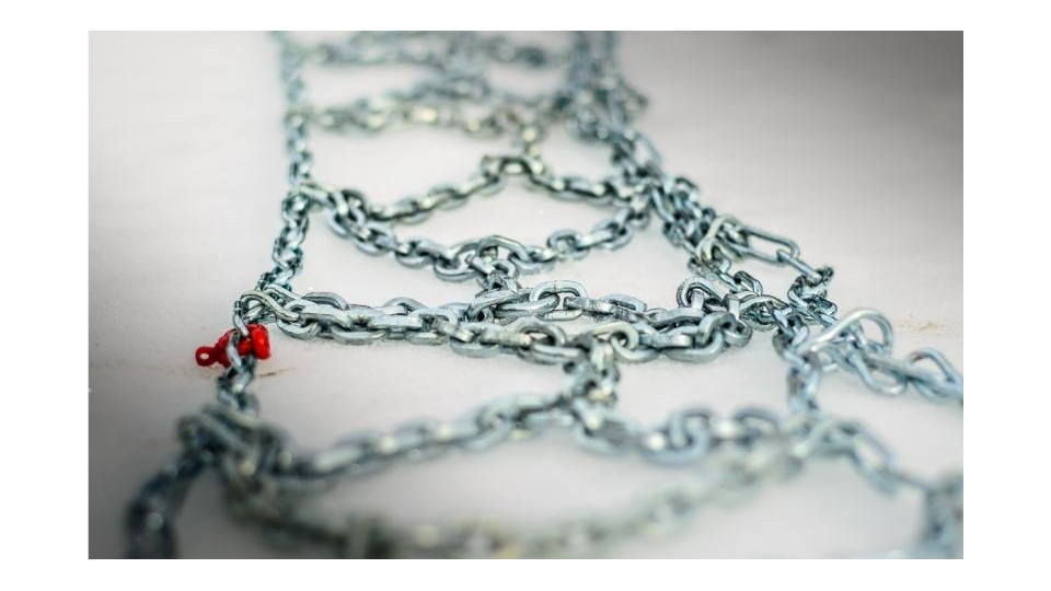 Chains Rud Cortina