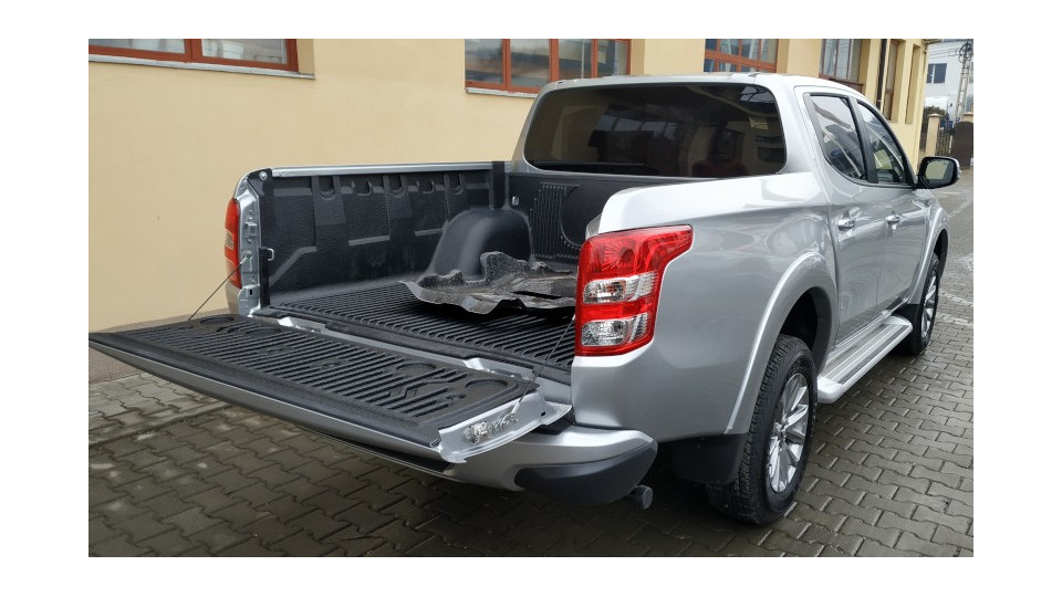 Bullbar, scut motor, capitonaj de benă Mitsubishi L200 – februarie 2019