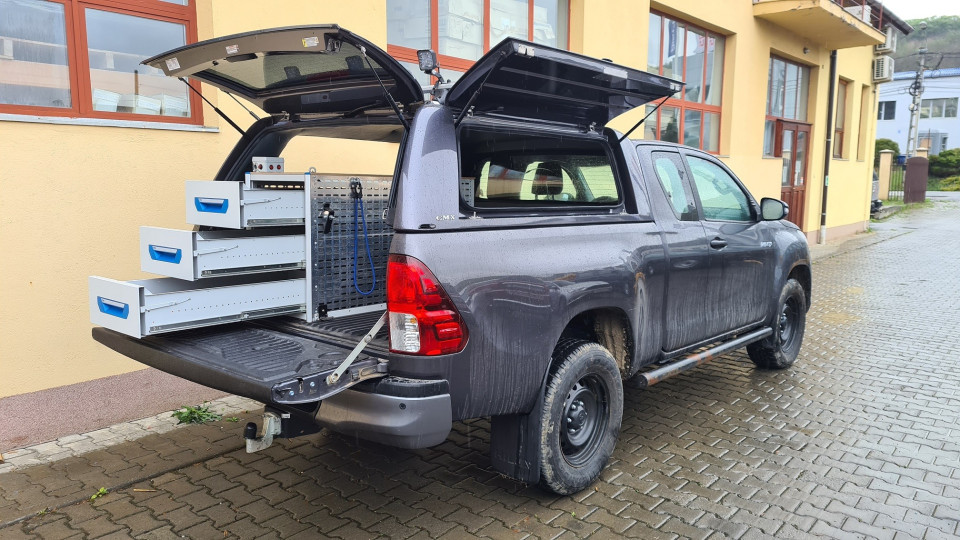 Toyota Hilux 6 Mai 2020